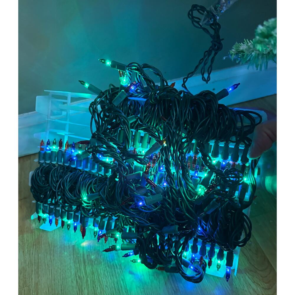 Over 30FT strand of MultiColor Christmas Lights with 8 Modes